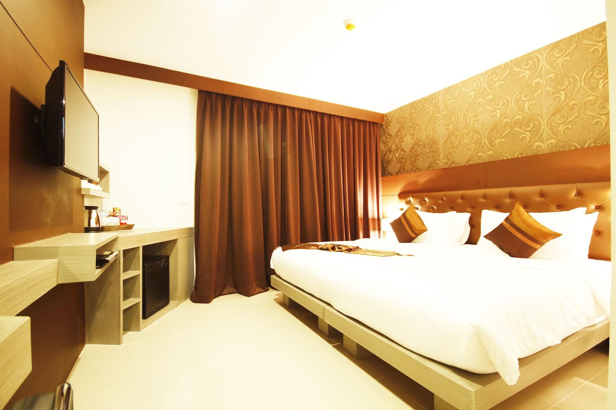Hemingways Silk Hotel Patong Εξωτερικό φωτογραφία