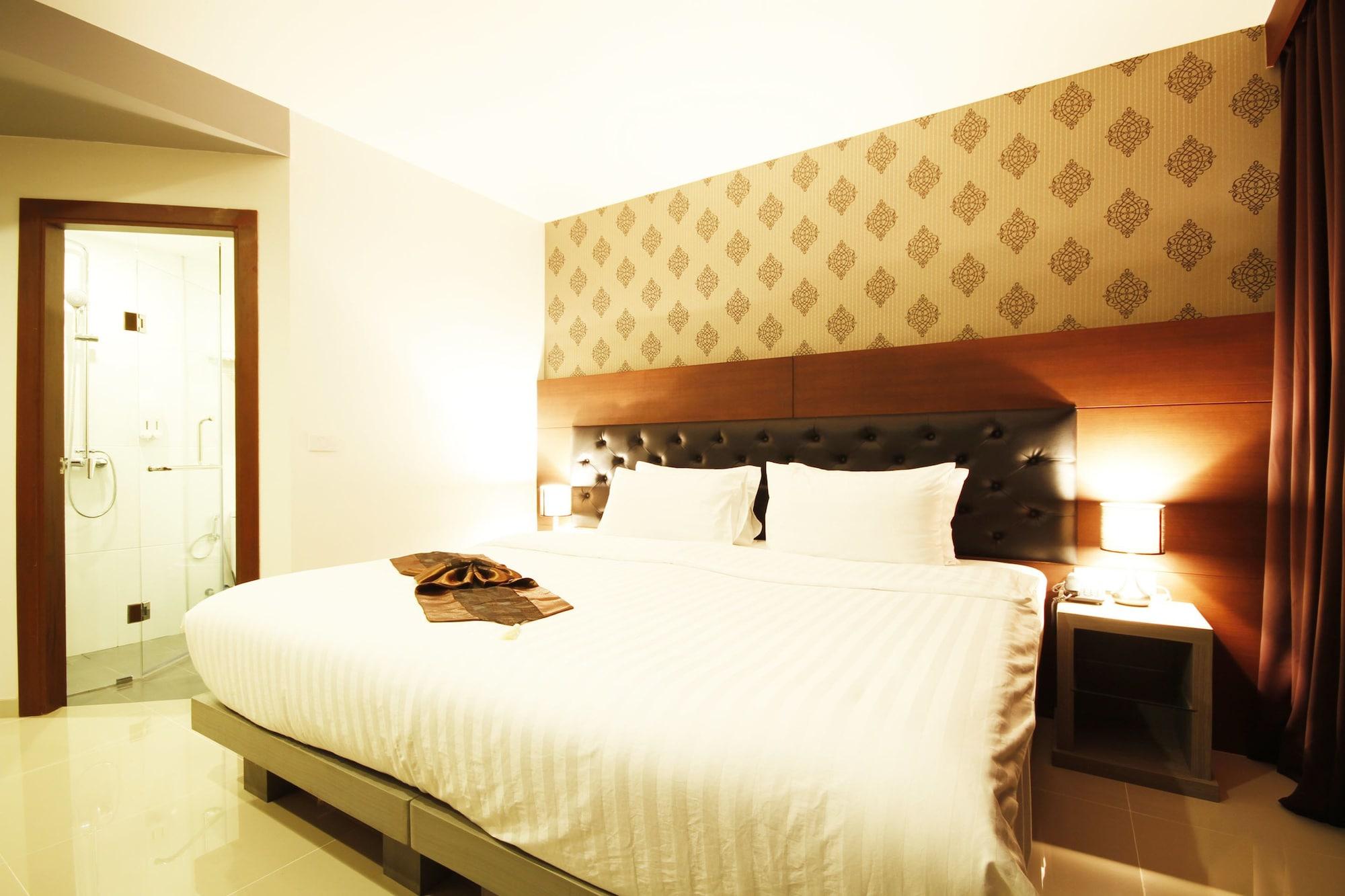 Hemingways Silk Hotel Patong Εξωτερικό φωτογραφία