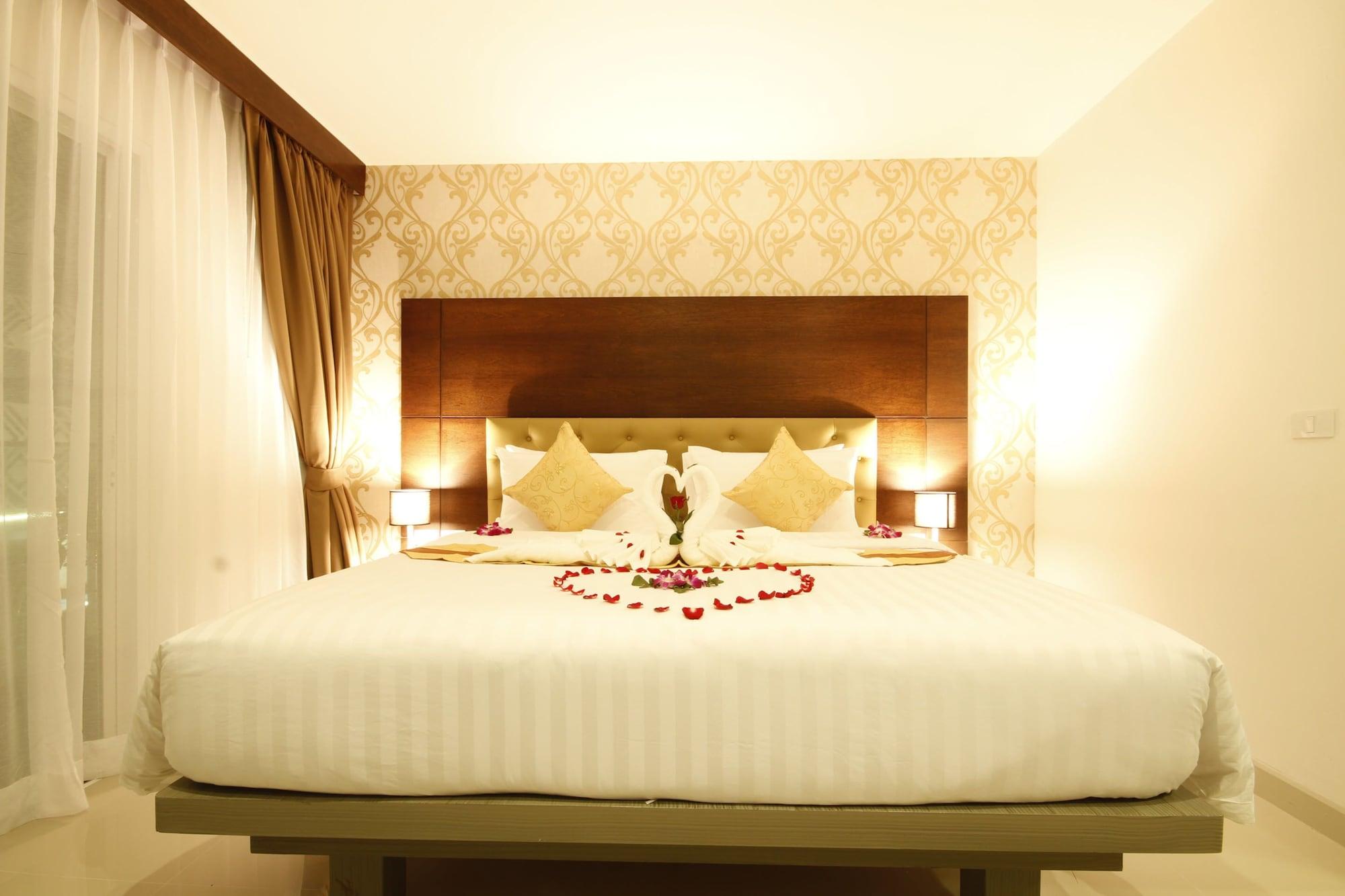 Hemingways Silk Hotel Patong Εξωτερικό φωτογραφία