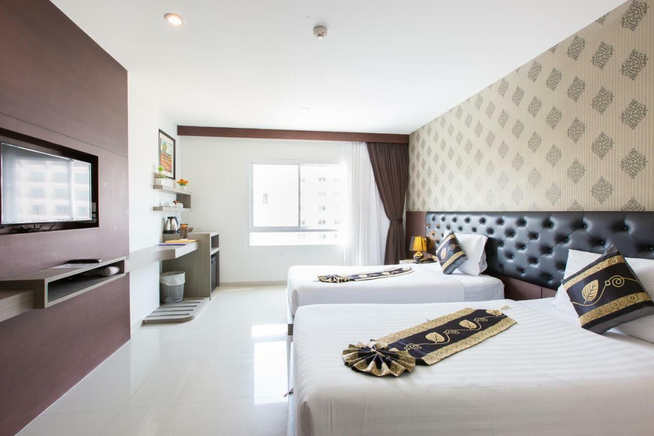 Hemingways Silk Hotel Patong Εξωτερικό φωτογραφία